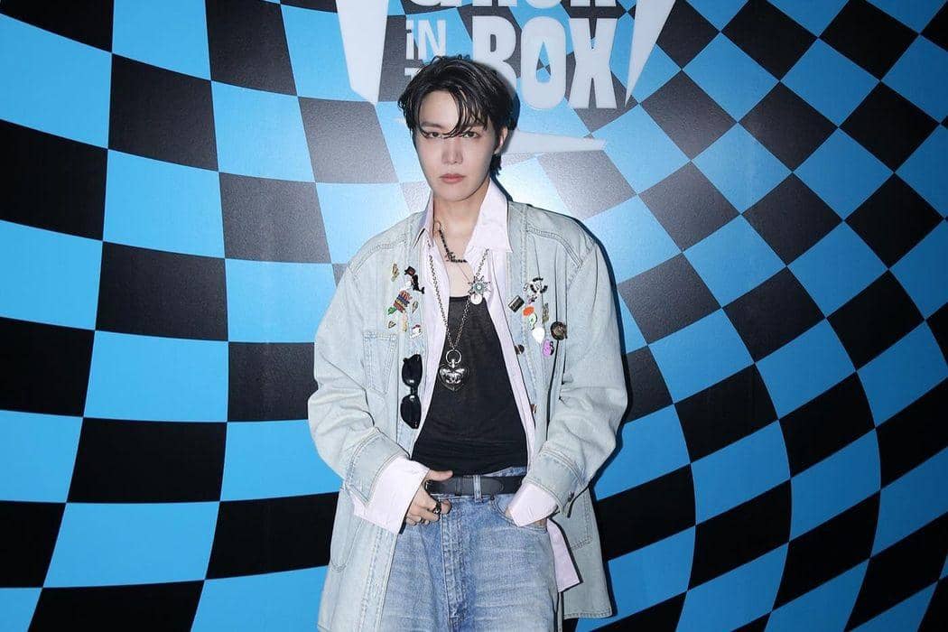 twitter.com/BTSdailyinfo