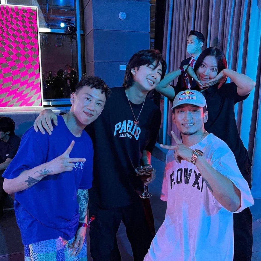 instagram.com/elements_fe