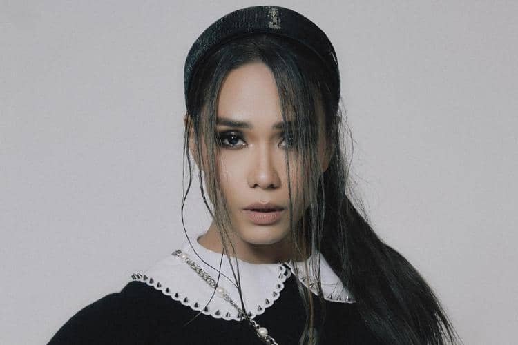 instagram.com/adiniawrst