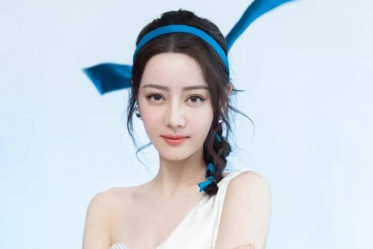 instagram.com/dilraba_063