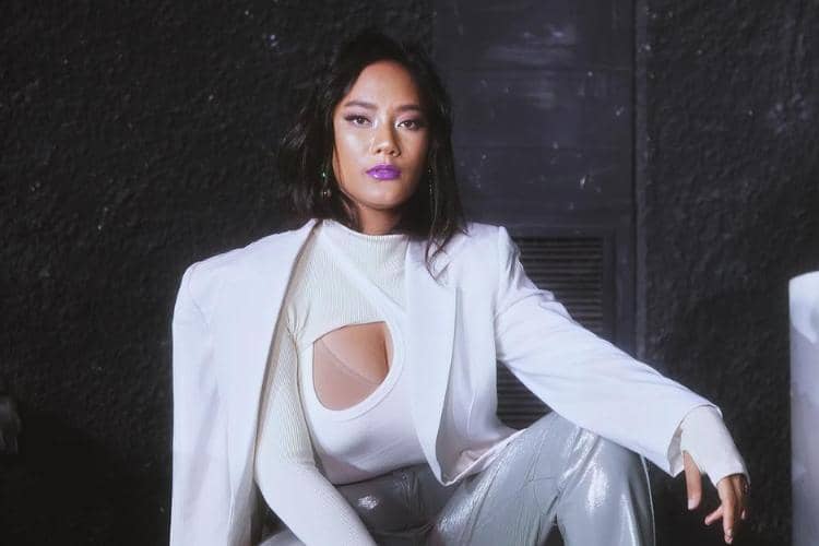 instagram.com/tarabasro