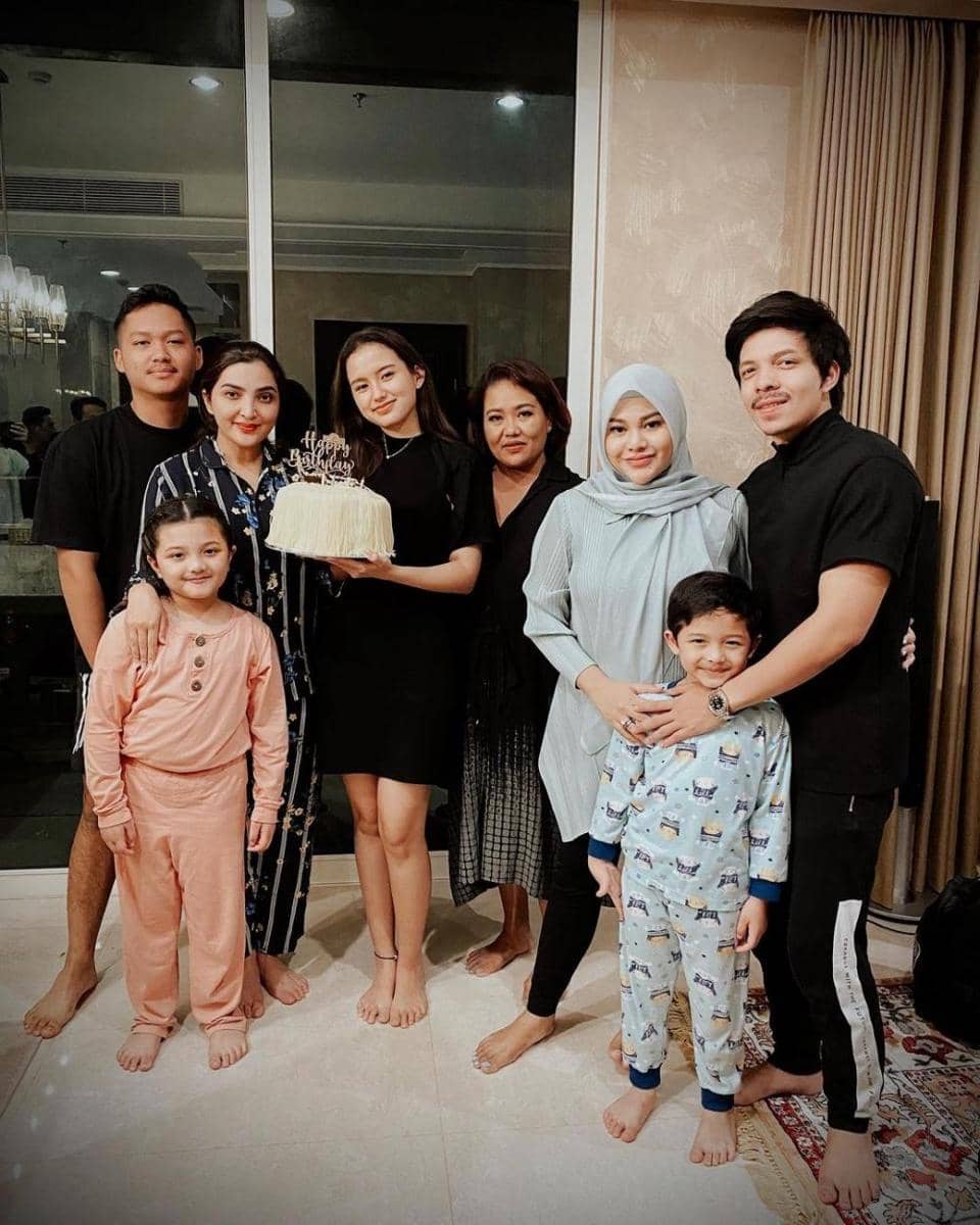 Instagram.com/azriel_hermansyah