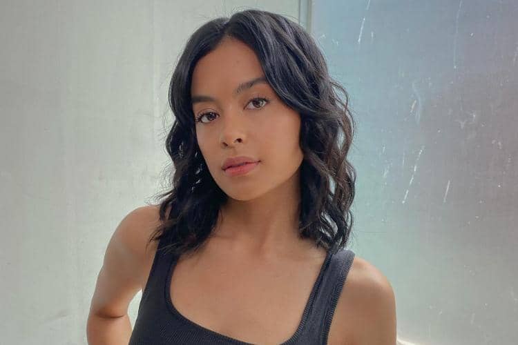 instagram.com/evacelia