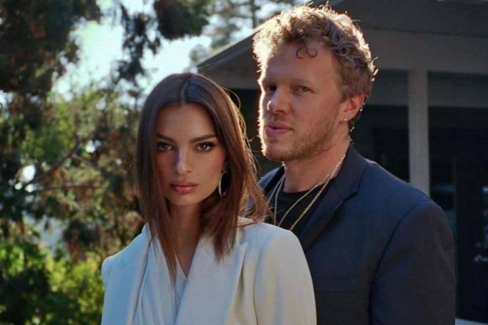 instagram.com/emrata