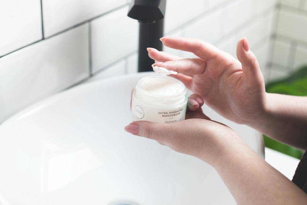 8 Moisturizer untuk Kulit Kering dan Harganya, Jaga Kelembapan Wajah