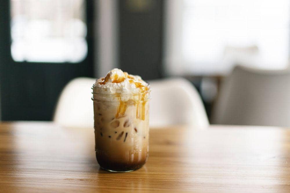 Ilustrasi caramel latte (unsplash.com/pauleinerhand)
