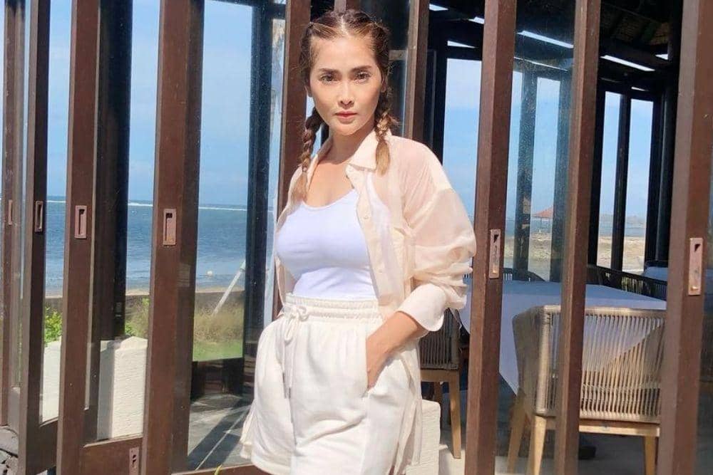 instagram.com/eva_anindita_zachrie