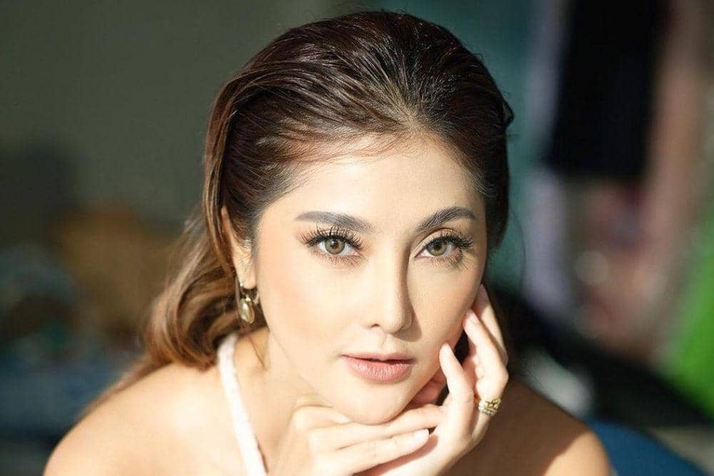 instagram.com/eva_anindita_zachrie