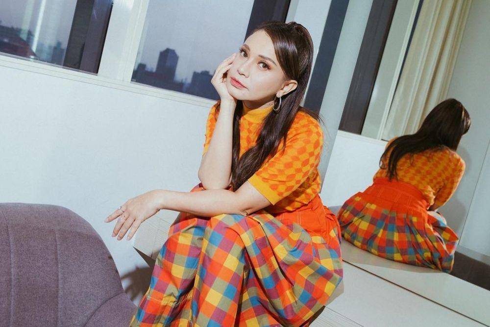 Deretan Artis yang Betah Menjanda Lebih dari 10 Tahun, Ada Rossa!