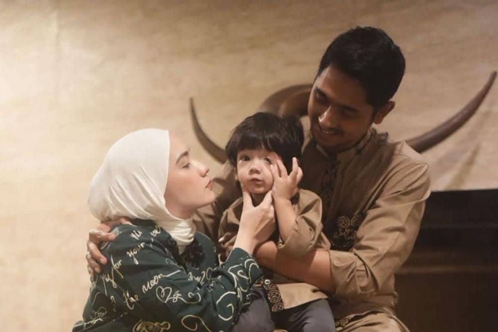 instagram.com/anneofficial1990