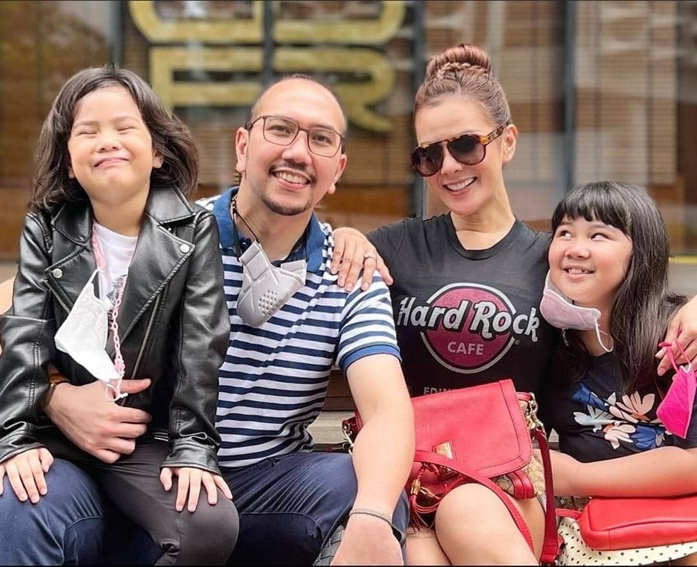 instagram.com/astridtiar127