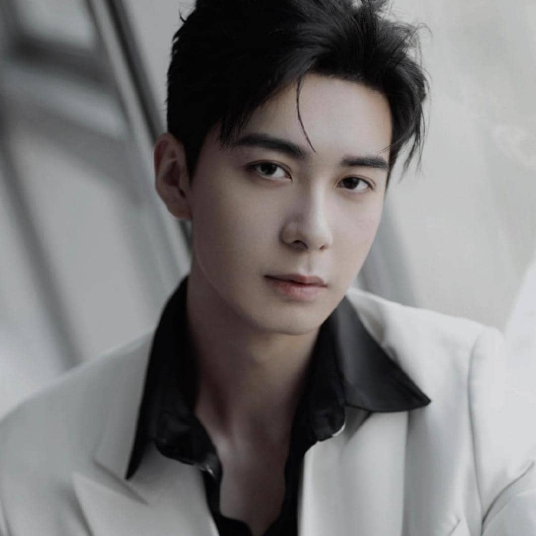 instagram.com/chenxingxu0331