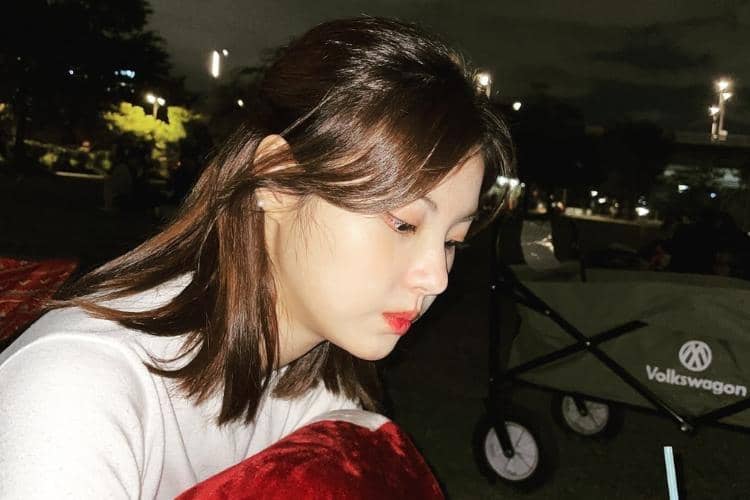 instagram.com/red._.yeji_