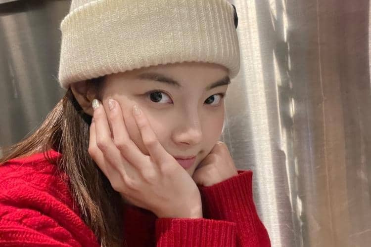 instagram.com/red._.yeji_