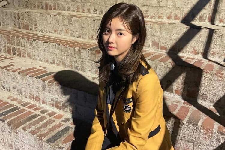 instagram.com/red._.yeji_