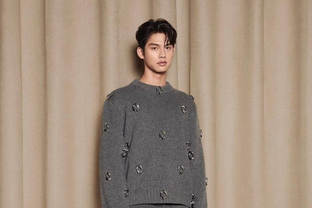 instagram.com/burberry