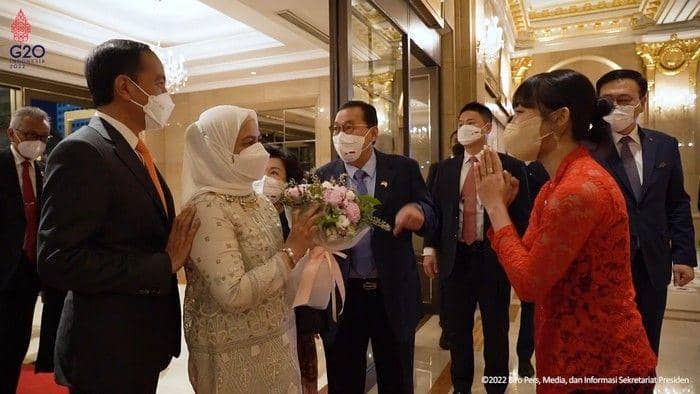 twitter.com/number_dita