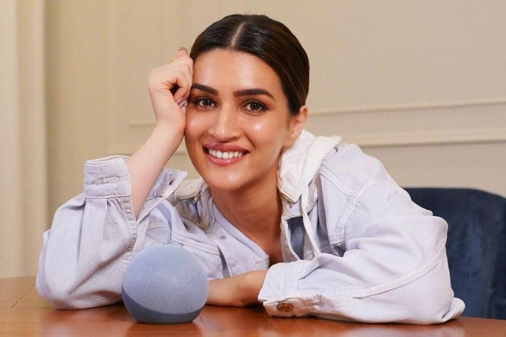 instagram.com/kritisanon