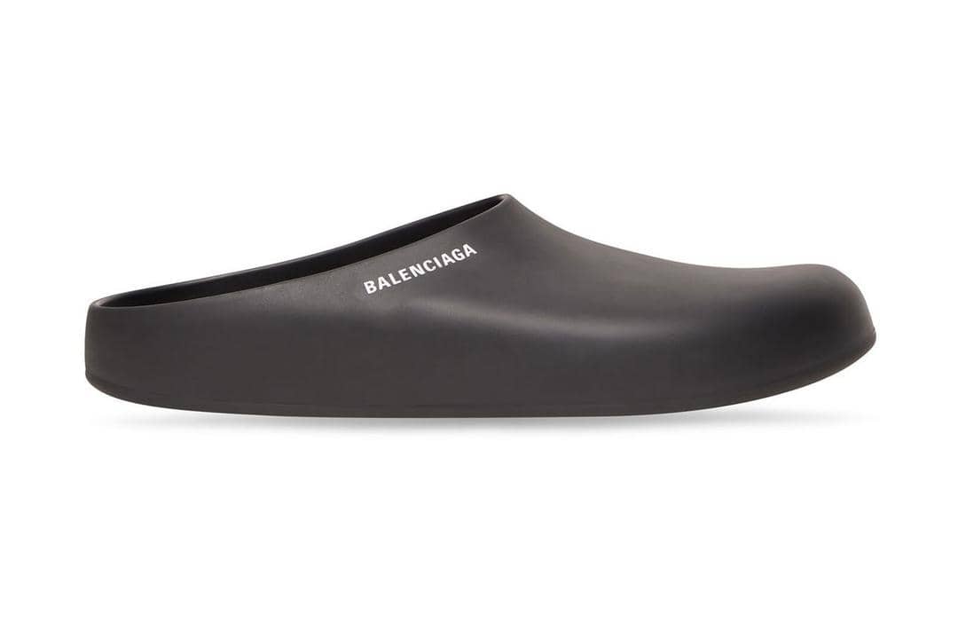 Masih Tren! Kini Balenciaga Merilis Pool Closed Slide