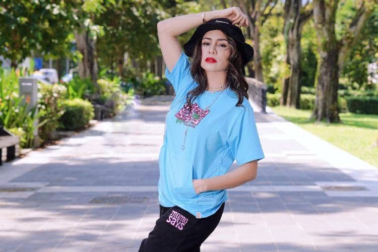Penampilan Swag a la Momo eks 'Geisha' yang Kece Abis!