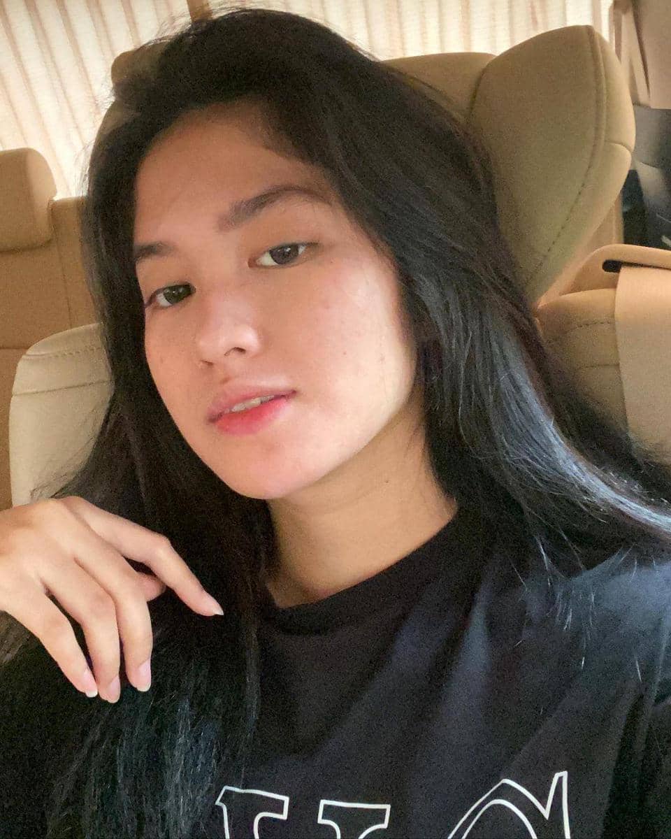 instagram.com/ochi24