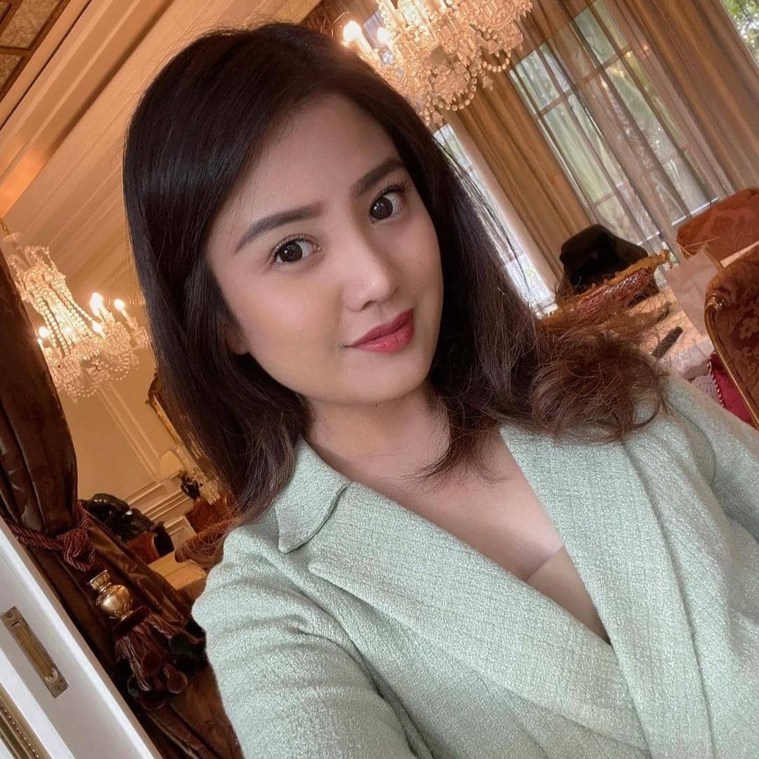 instagram.com/valenciatanoe