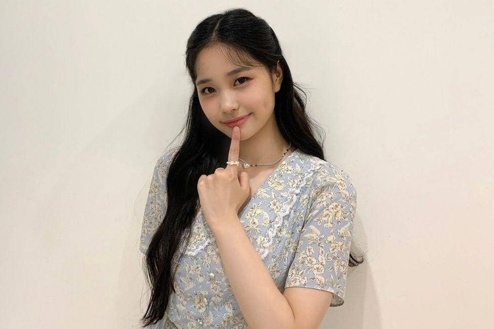 instagram.com/_weeekly