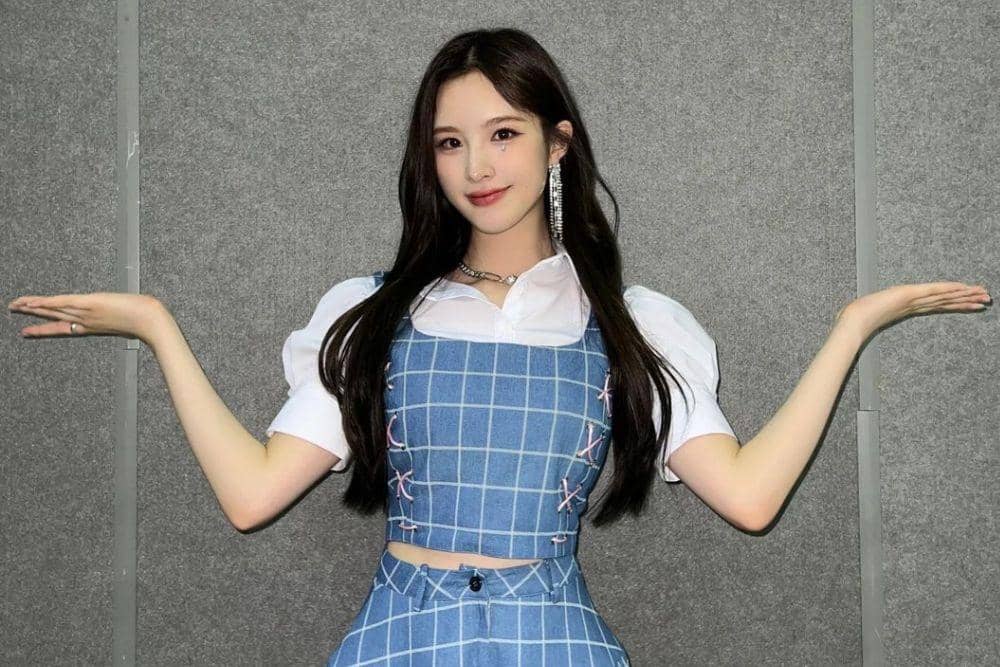 instagram.com/_weeekly