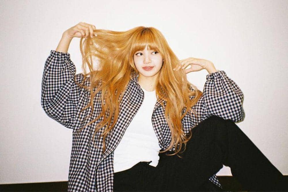instagram.com/lalalalisa_m