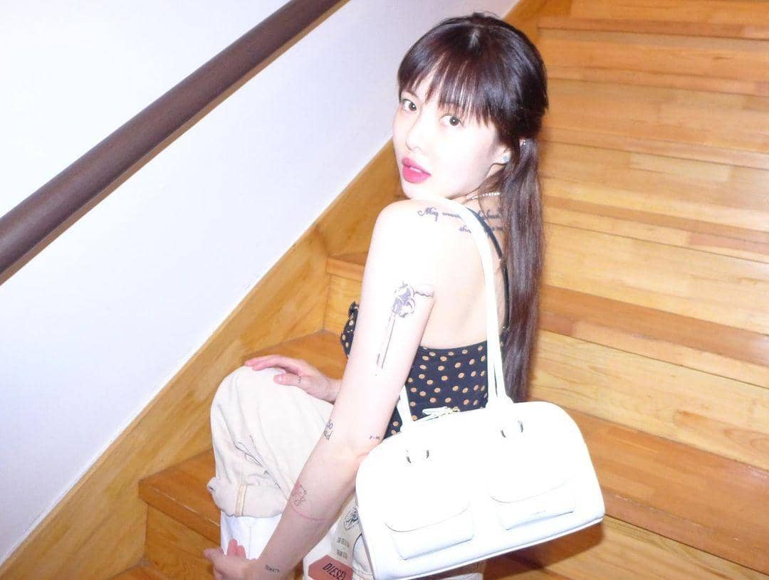 instagram.com/hyunah_aa