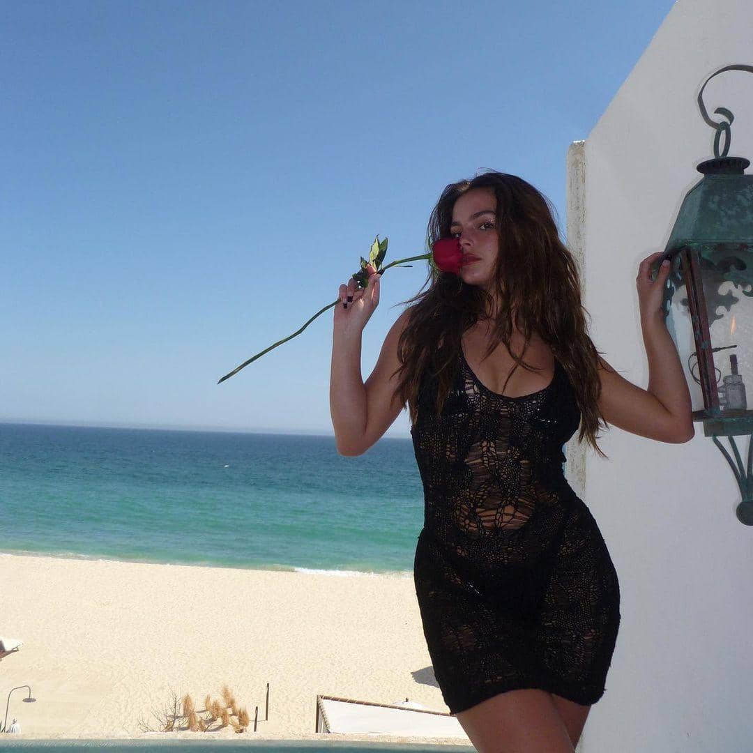 instagram.com/addisonraee