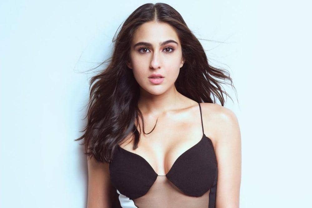 Aksi Pemotretan Sari Ali Khan yang Paling Seksi