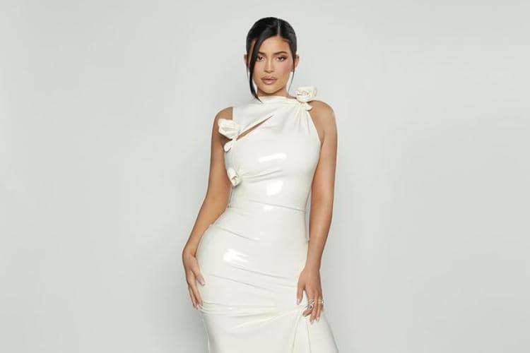 Genap Berusia 25 Tahun, Begini Transformasi Kylie Jenner