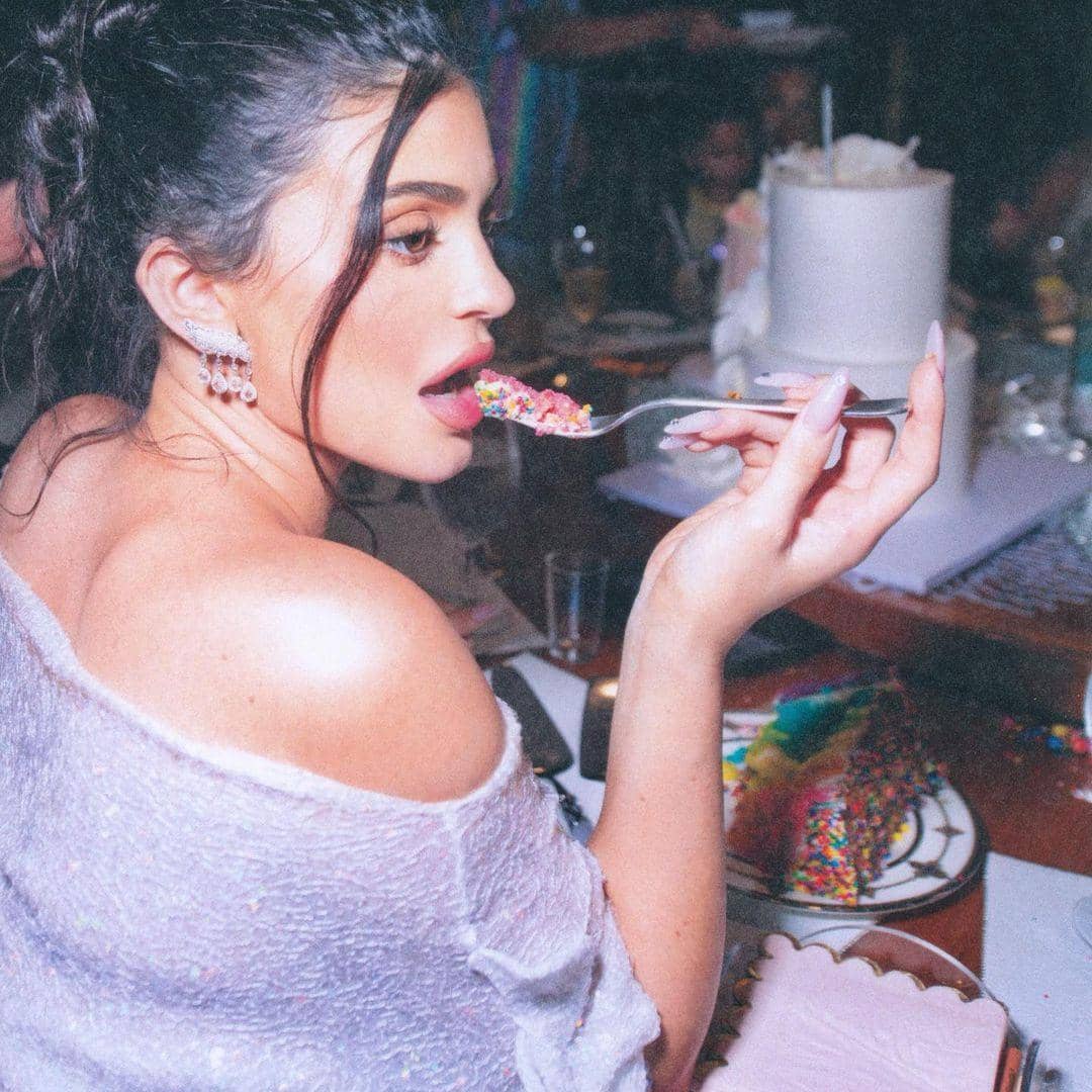 instagram.com/kyliejenner
