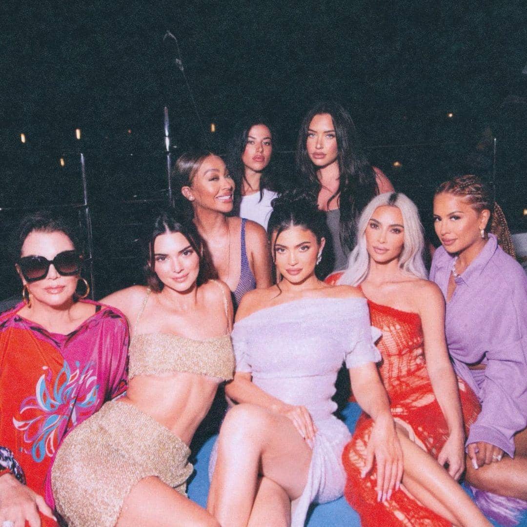 instagram.com/kyliejenner