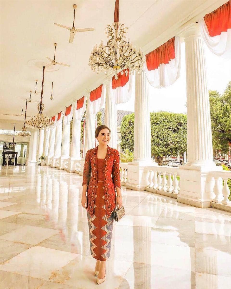 instagram.com/shandyaulia