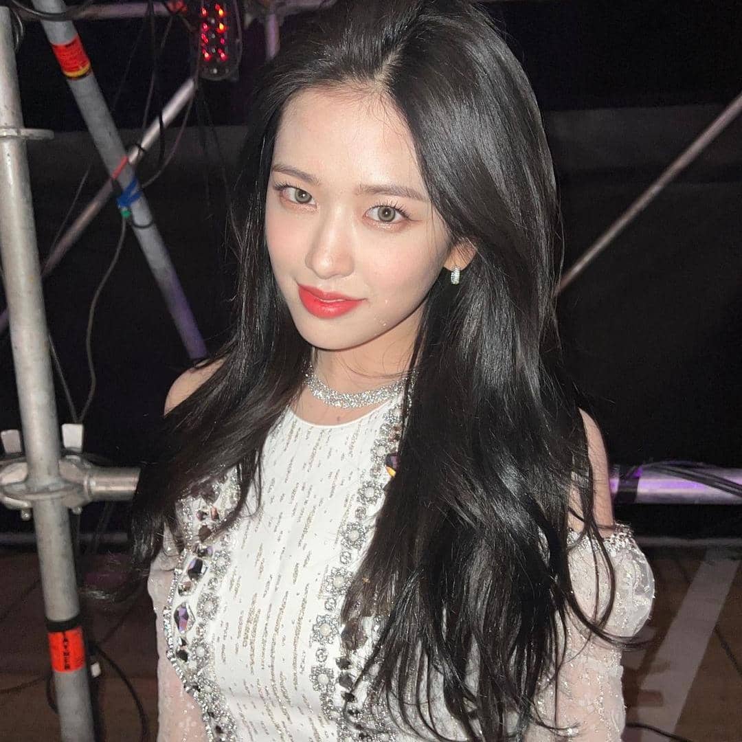 instagram.com/_yujin_an