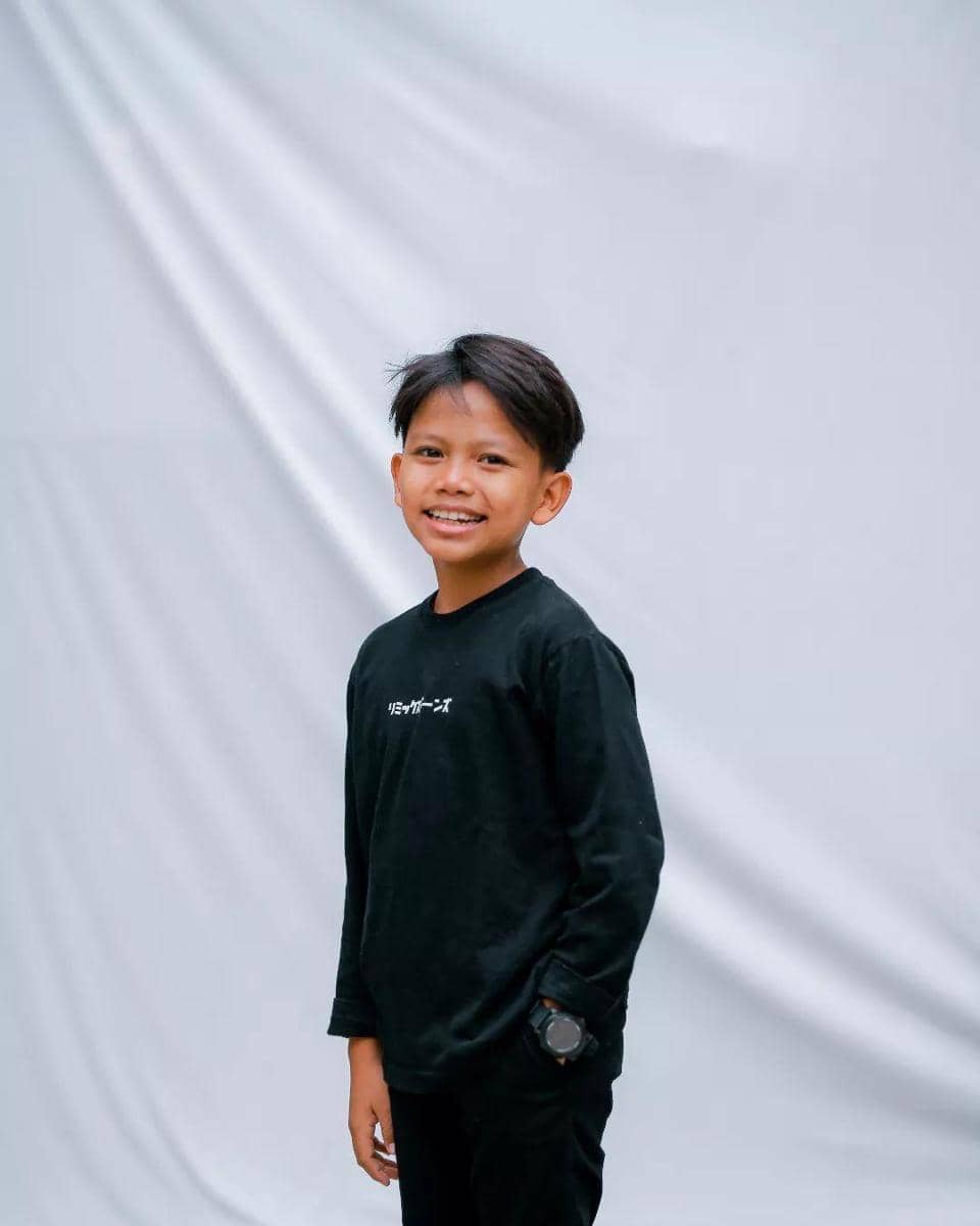 instagram.com/farel.prayoga.official