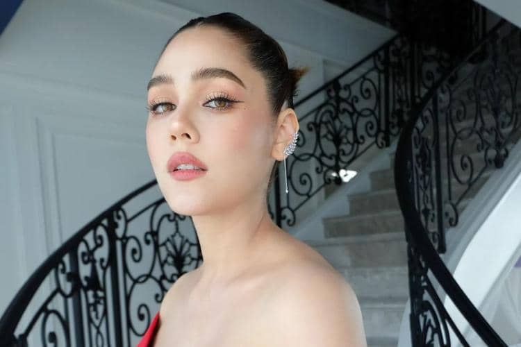 instagram.com/chomismaterialgirl