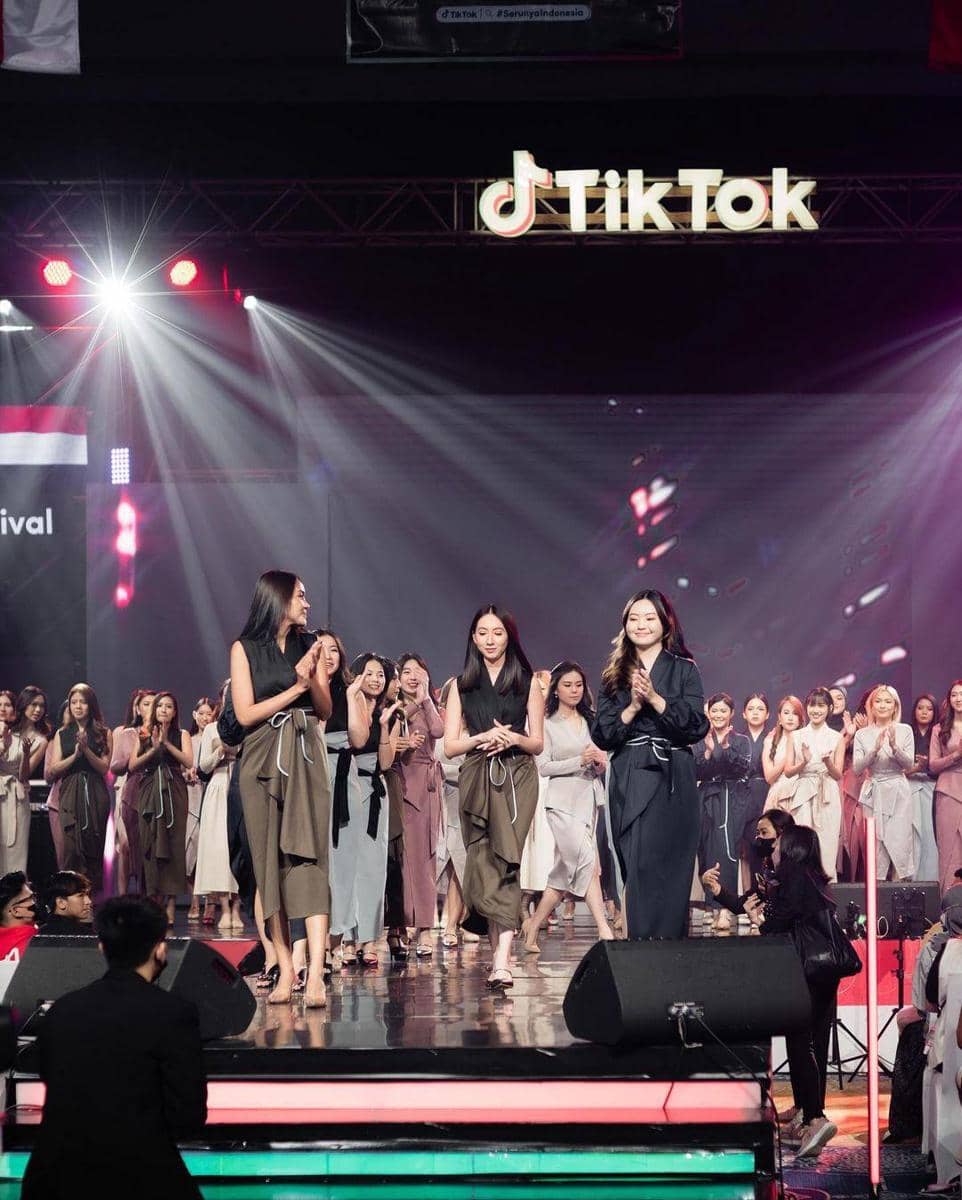 instagram.com/christiebasill