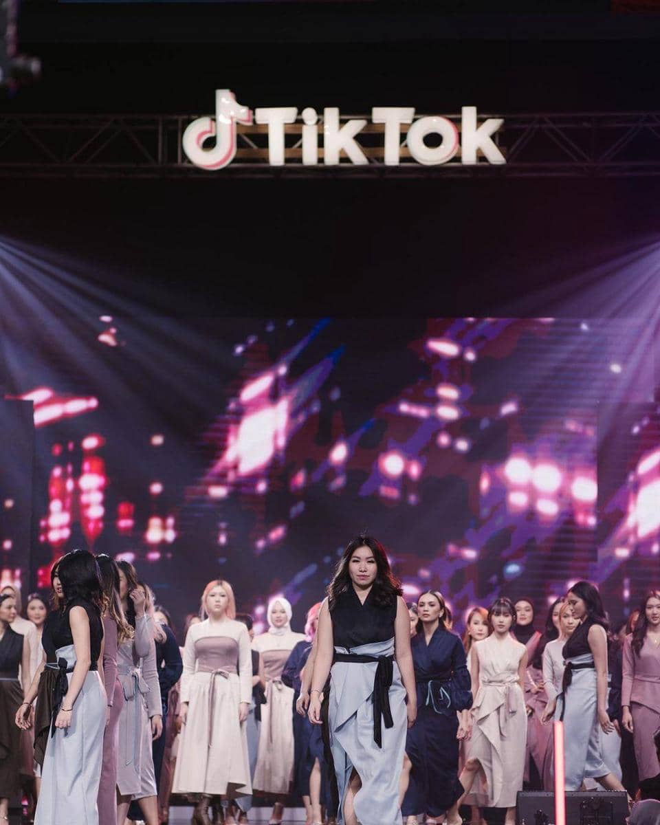 instagram.com/christiebasill