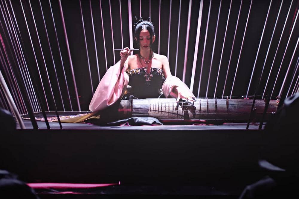 Youtube.com/BLACKPINK