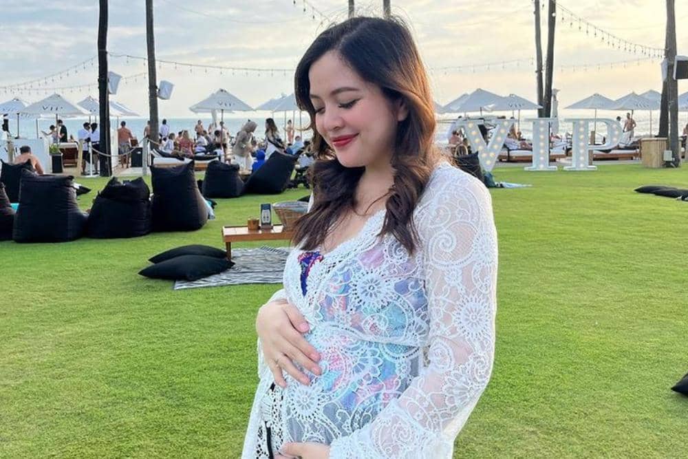 instagram.com/tasyakamila