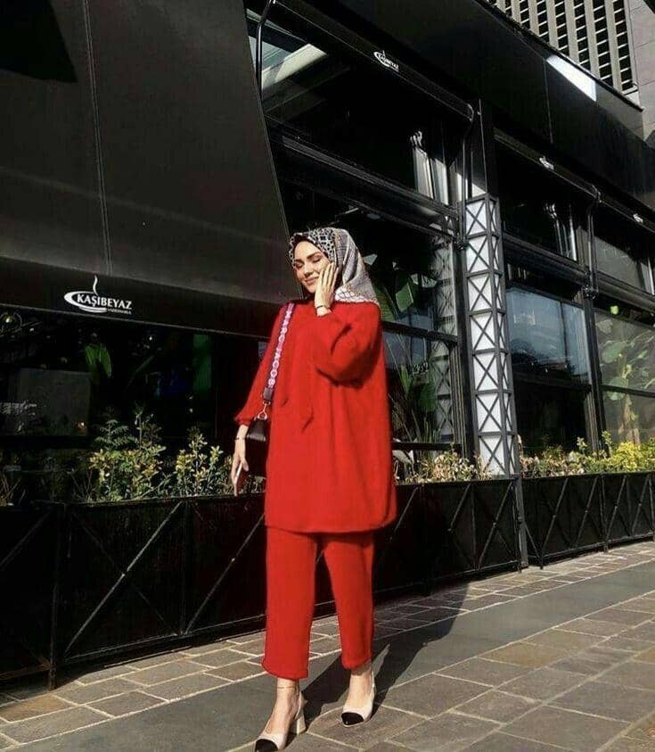 baju merah cocok dengan jilbab warna apa