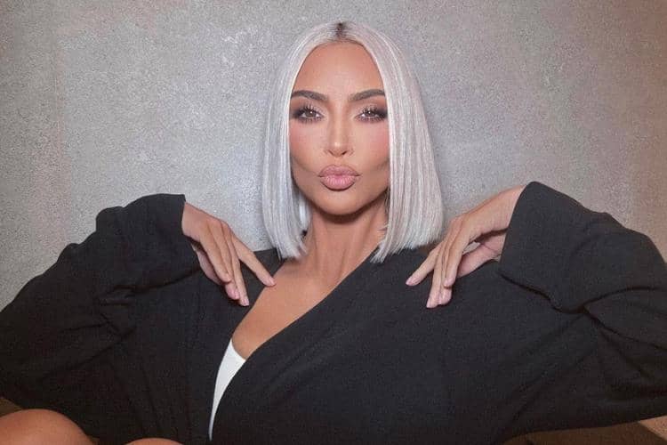 instagram.com/kimkardashian