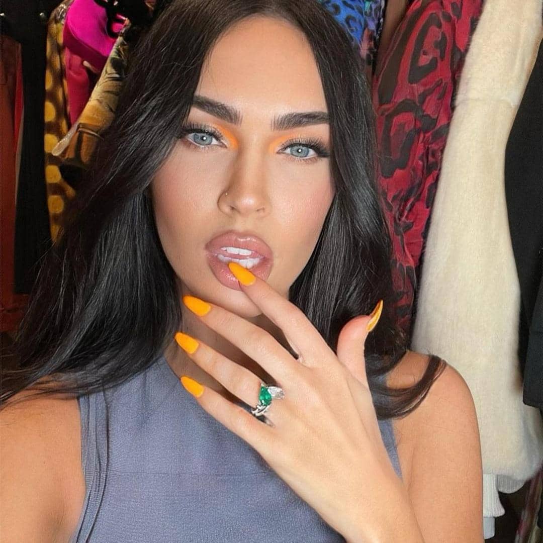instagram.com/meganfox