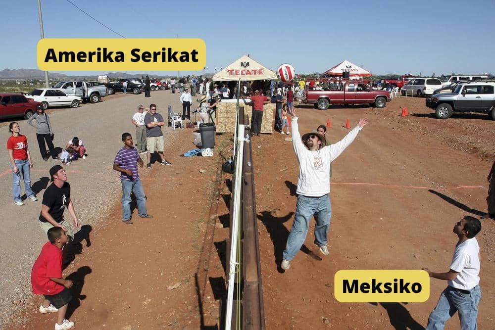 reuters/Jeff Topping