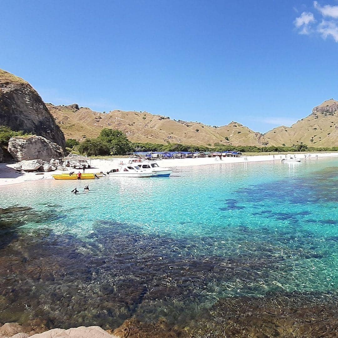 instagram.com/sahityatourstravel