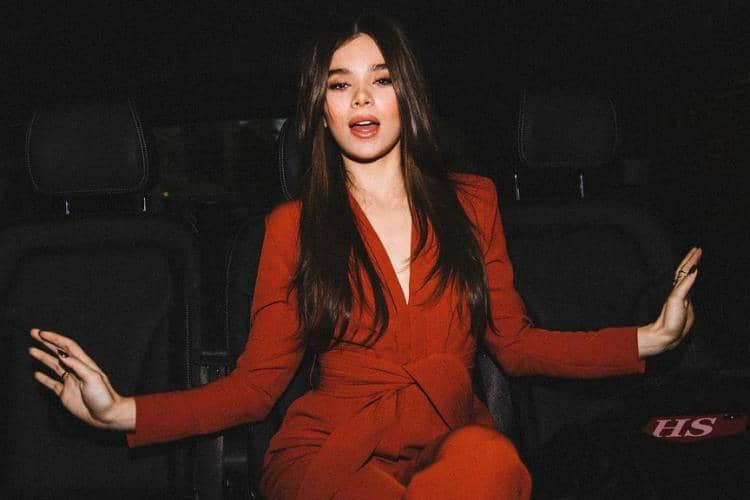 instagram.com/haileesteinfeld