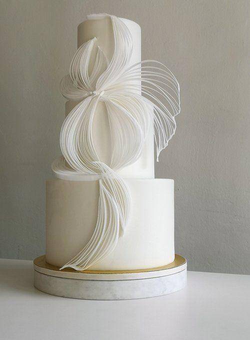kue pernikahan sederhana tapi elegan